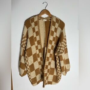 Altar’d State Oversized Chunky Checkered Camel Cardigan Size L/XL